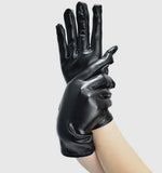 BLACK SHORT LACQUER GLOVES