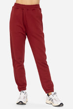 CASUAL JOGGER RED VELVET