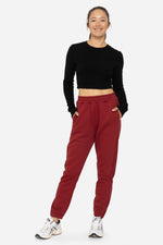 CASUAL JOGGER RED VELVET